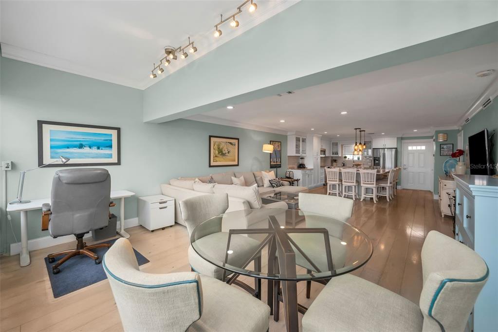 St Petersburg, Florida, 33704, United States, 2 Bedrooms Bedrooms, ,2 BathroomsBathrooms,Residential,For Sale,1989115