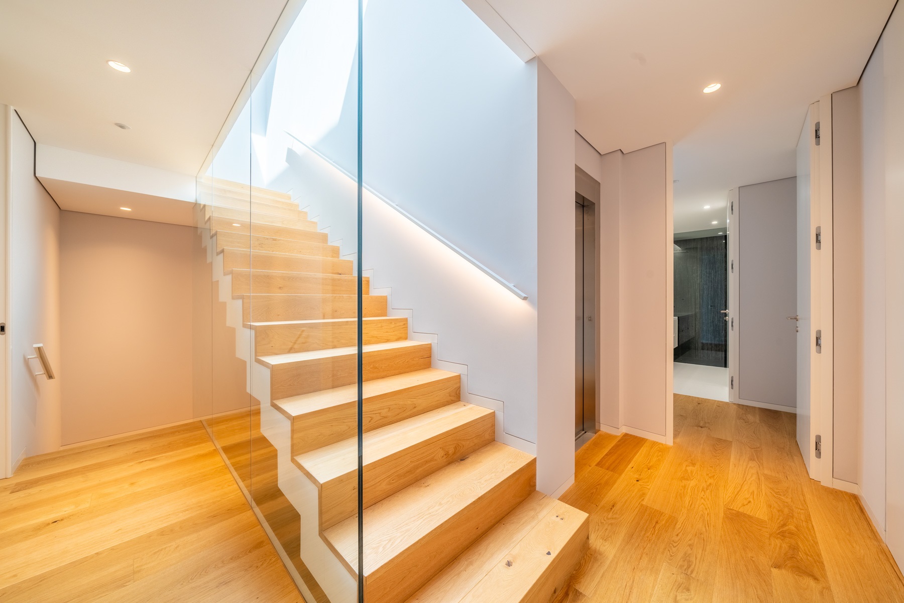  Terraced house, 5 bedrooms, for Sale - 物件實景