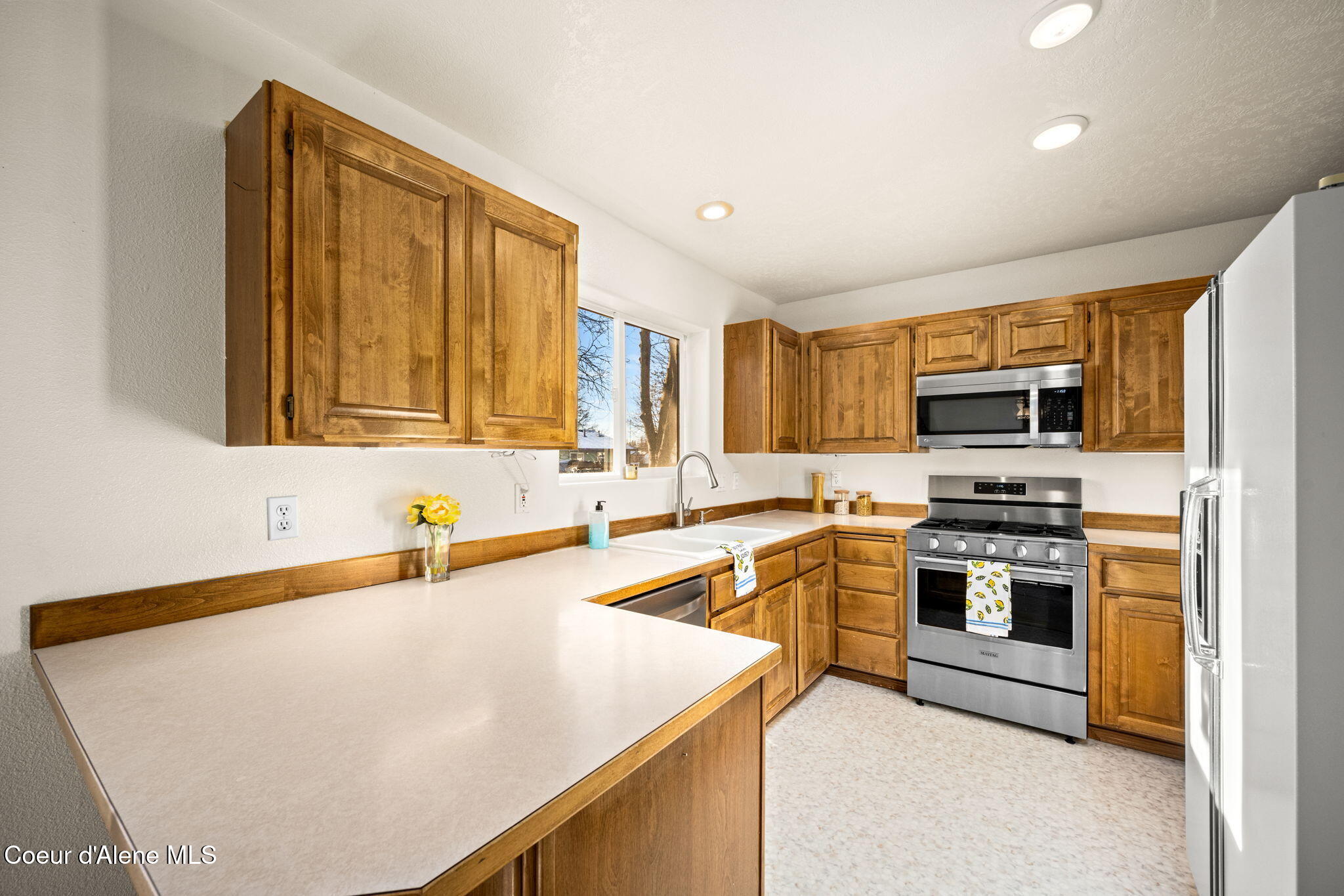 Rathdrum, Idaho, 83858, United States, 4 Bedrooms Bedrooms, ,3 BathroomsBathrooms,Residential,For Sale,2011357