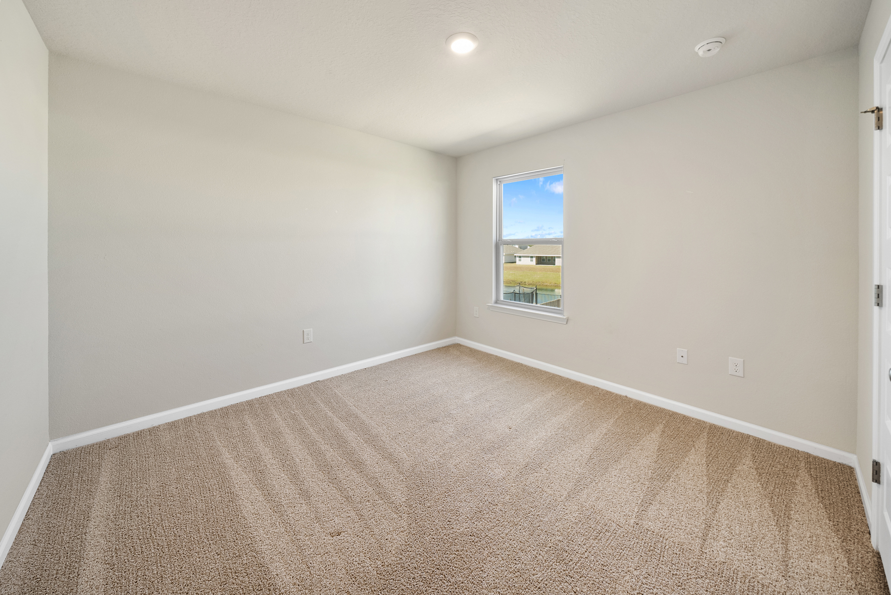  Thoughtfully Designed Residence With Fenced Backyard Near Tyndall AFB - 物件實景