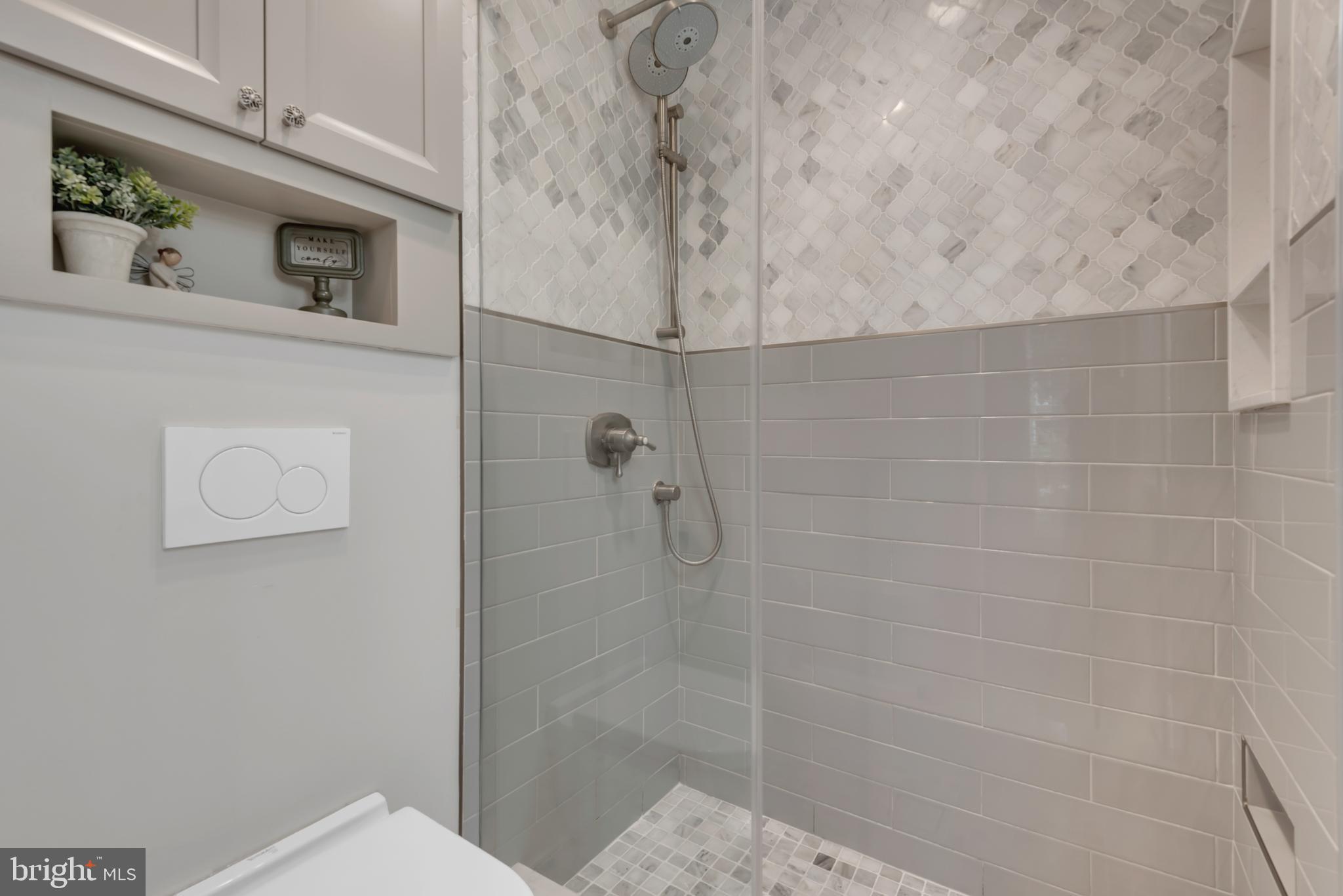 Washington, District of Columbia, 20024, United States, 3 Bedrooms Bedrooms, ,3 BathroomsBathrooms,Residential,For Sale,1943567