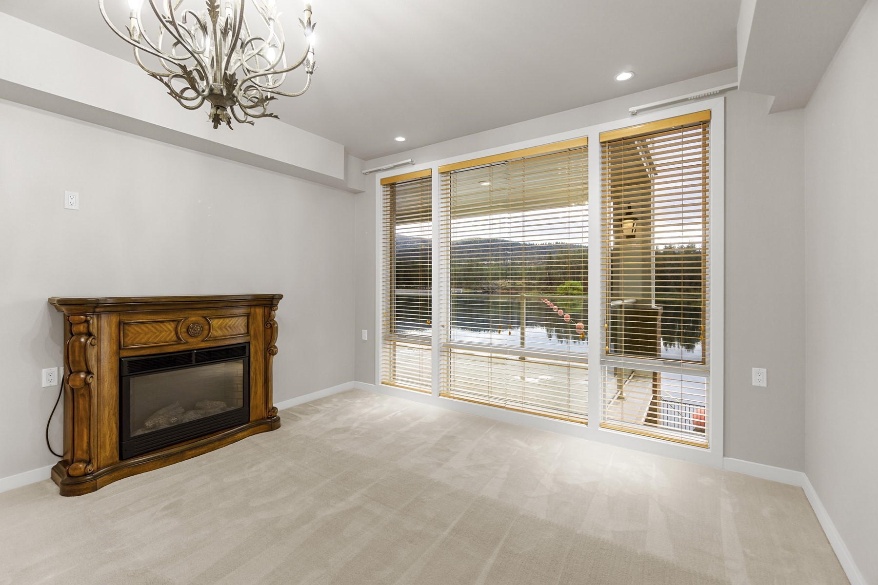  Luxury Waterfront Condo on Spokane River - 物件實景