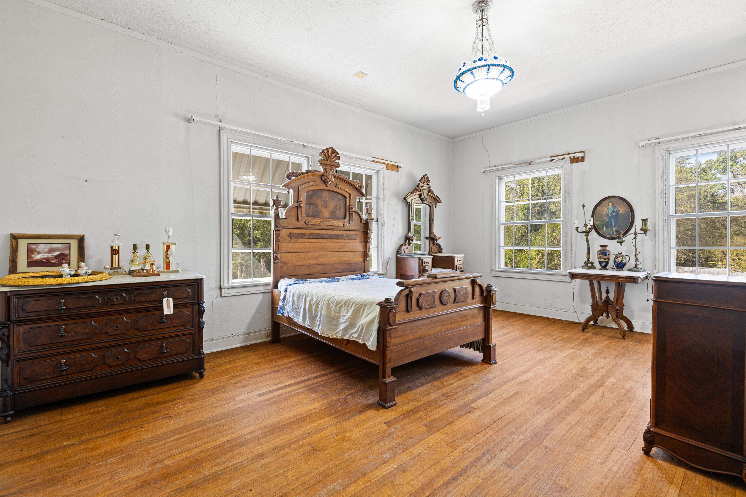 Jefferson, Texas, 75657, United States, 5 Bedrooms Bedrooms, ,5 BathroomsBathrooms,Residential,For Sale,1978271