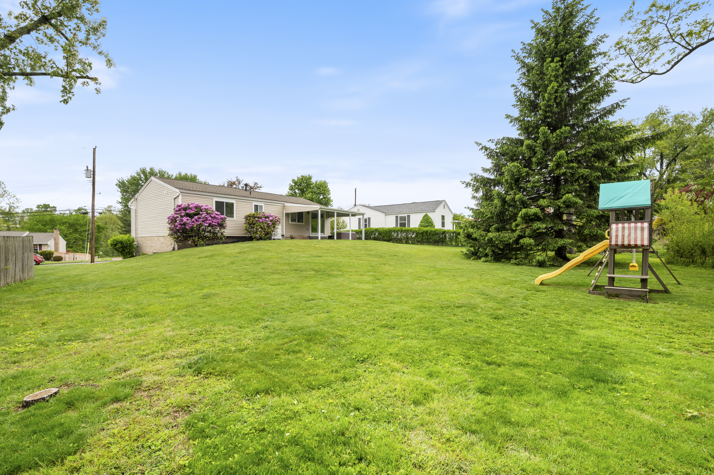  219 Rivercrest Drive, Coraopolis, PA 15108 - 物件實景