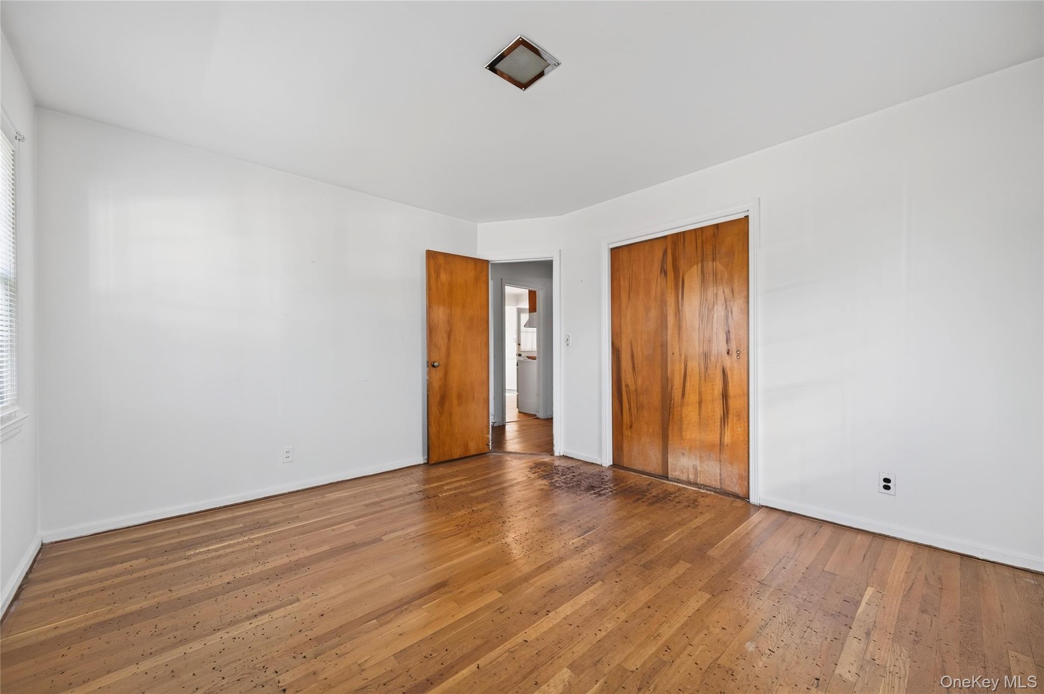  35 Ross Lane, East Norwich, NY, 11732 - 物件實景