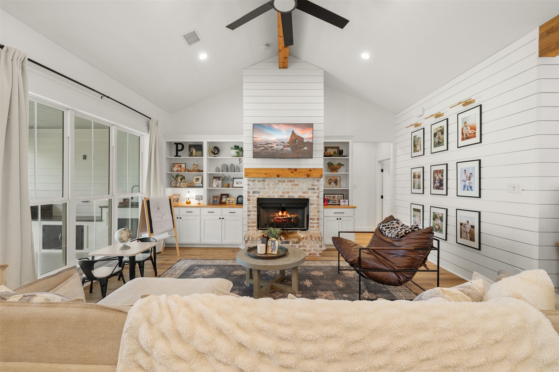  9075 Loop Road, Bellville, TX, 77418 - 物件實景
