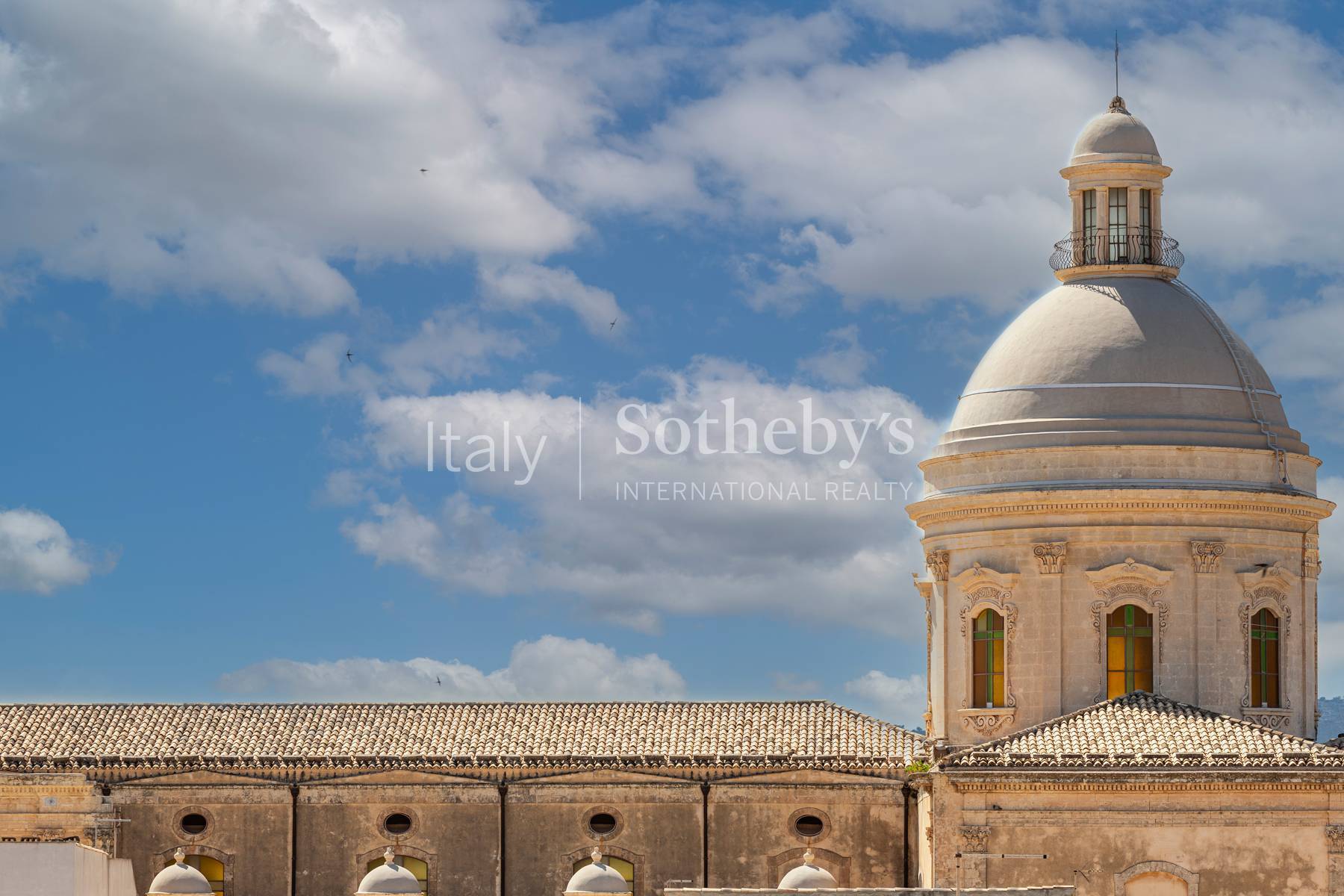  An elegant detached house with a terrace in the heart of Noto - 物件實景