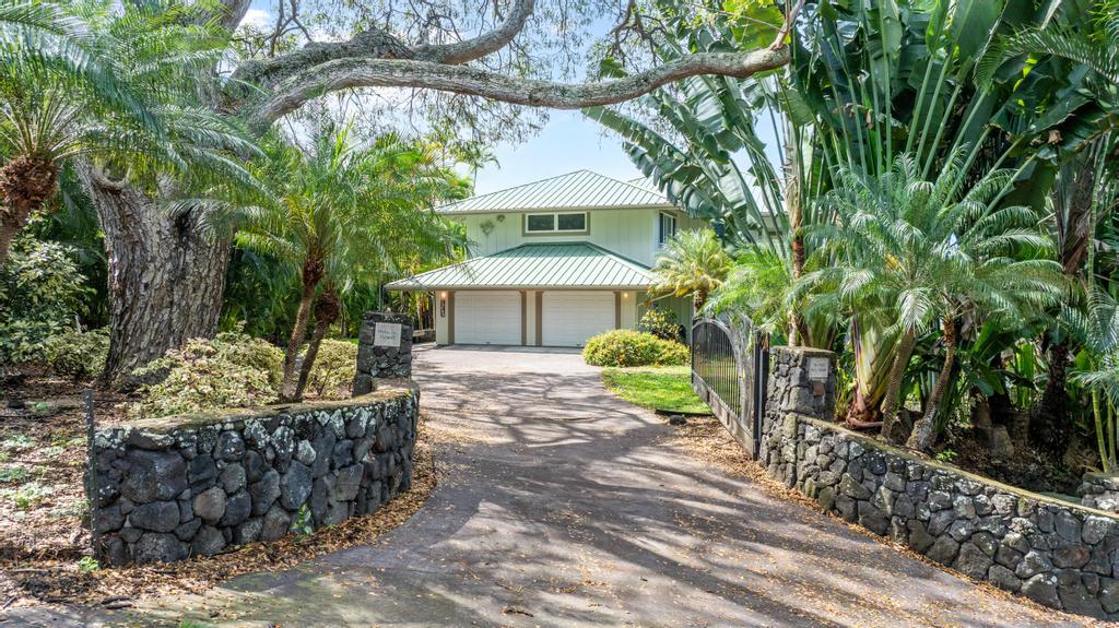 Kailua-Kona, Hawaii, 96740, United States, 4 Bedrooms Bedrooms, ,4 BathroomsBathrooms,Residential,For Sale,2003375