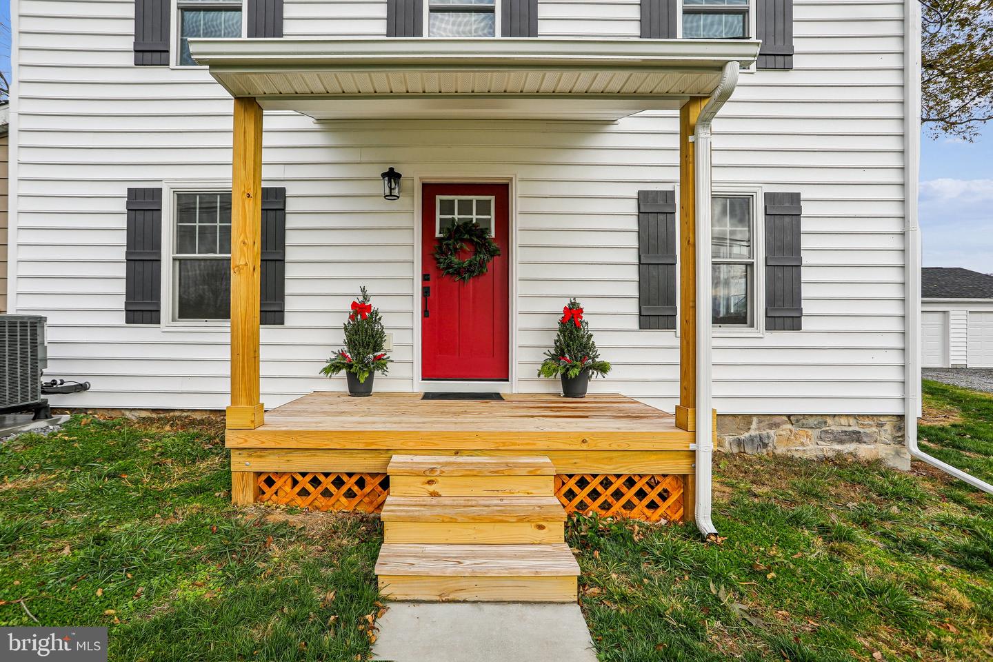 Knoxville, Maryland, 21758, United States, 4 Bedrooms Bedrooms, ,2 BathroomsBathrooms,Residential,For Sale,1997505