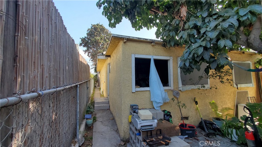 Los Angeles, California, 90006, United States, ,Residential,For Sale,1909502