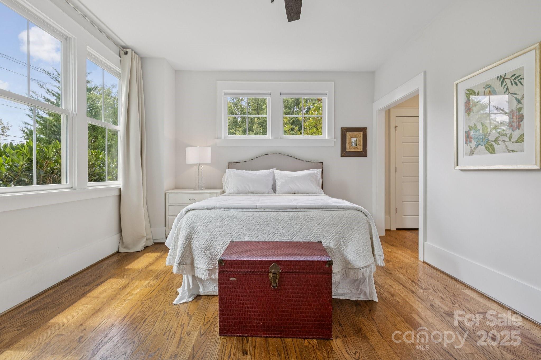 Charlotte, North Carolina, 28204, United States, 4 Bedrooms Bedrooms, ,5 BathroomsBathrooms,Residential,For Sale,1906125