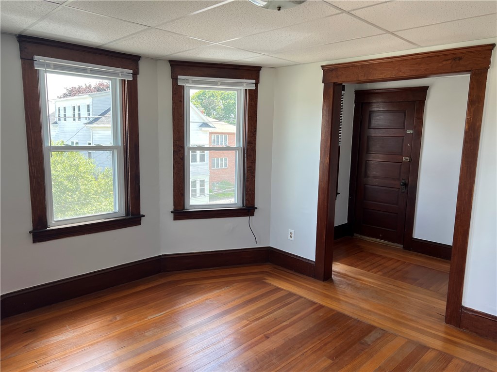 Providence, Rhode Island, 02908, United States, 4 Bedrooms Bedrooms, ,3 BathroomsBathrooms,Residential,For Sale,1895362