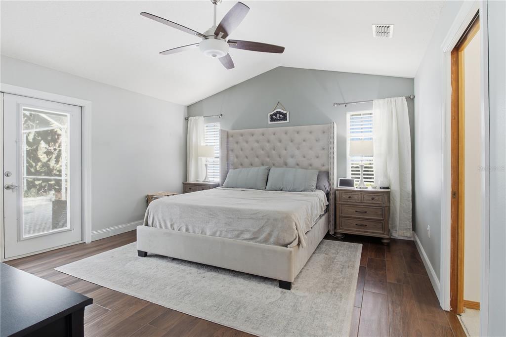 Lakeland, Florida, 33810, United States, 3 Bedrooms Bedrooms, ,2 BathroomsBathrooms,Residential,For Sale,1999879