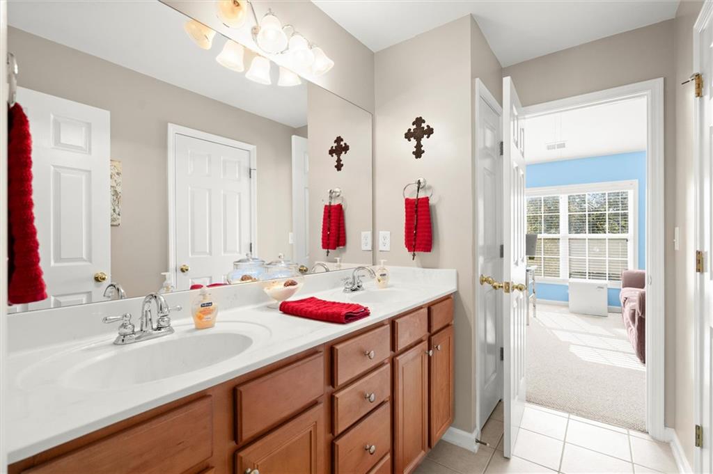 Woodstock, Georgia, 30188, United States, 6 Bedrooms Bedrooms, ,5 BathroomsBathrooms,Residential,For Sale,2009227