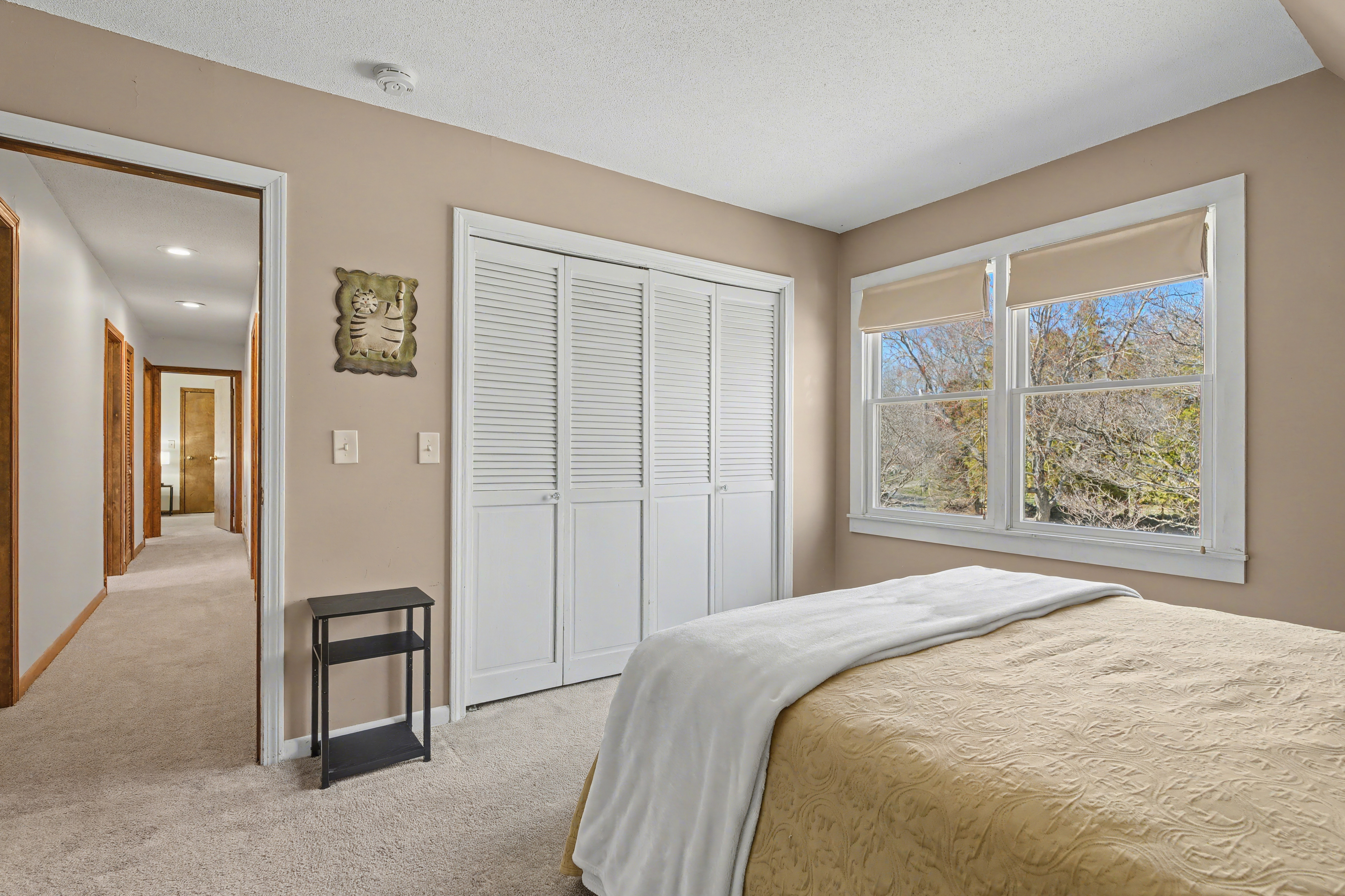  Spacious Main House and Separate Guest Home on 3.64 Acres - 物件實景