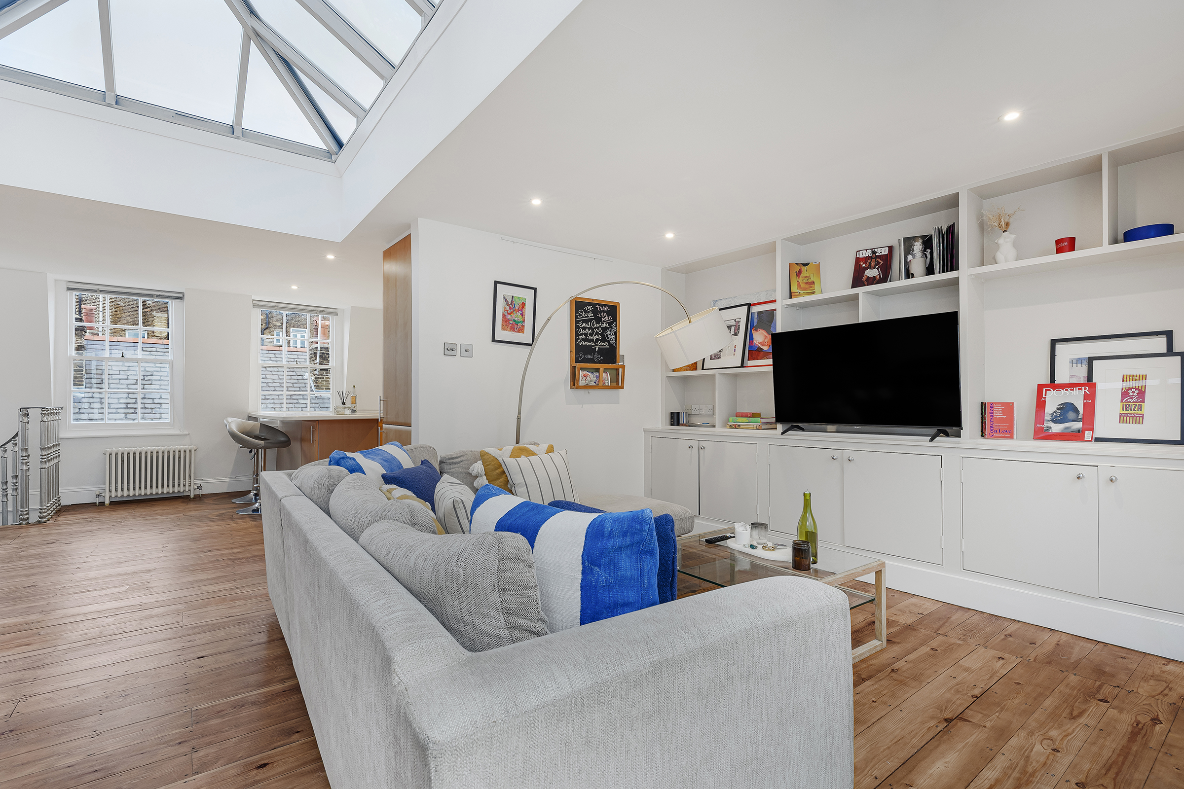  Light-Filled Mews House with South-Facing Terrace in the Heart of Notting Hill - 物件實景