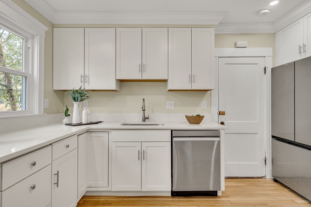 Brookline, Massachusetts, 02445, United States, 7 Bedrooms Bedrooms, ,5 BathroomsBathrooms,Residential,For Sale,1917688
