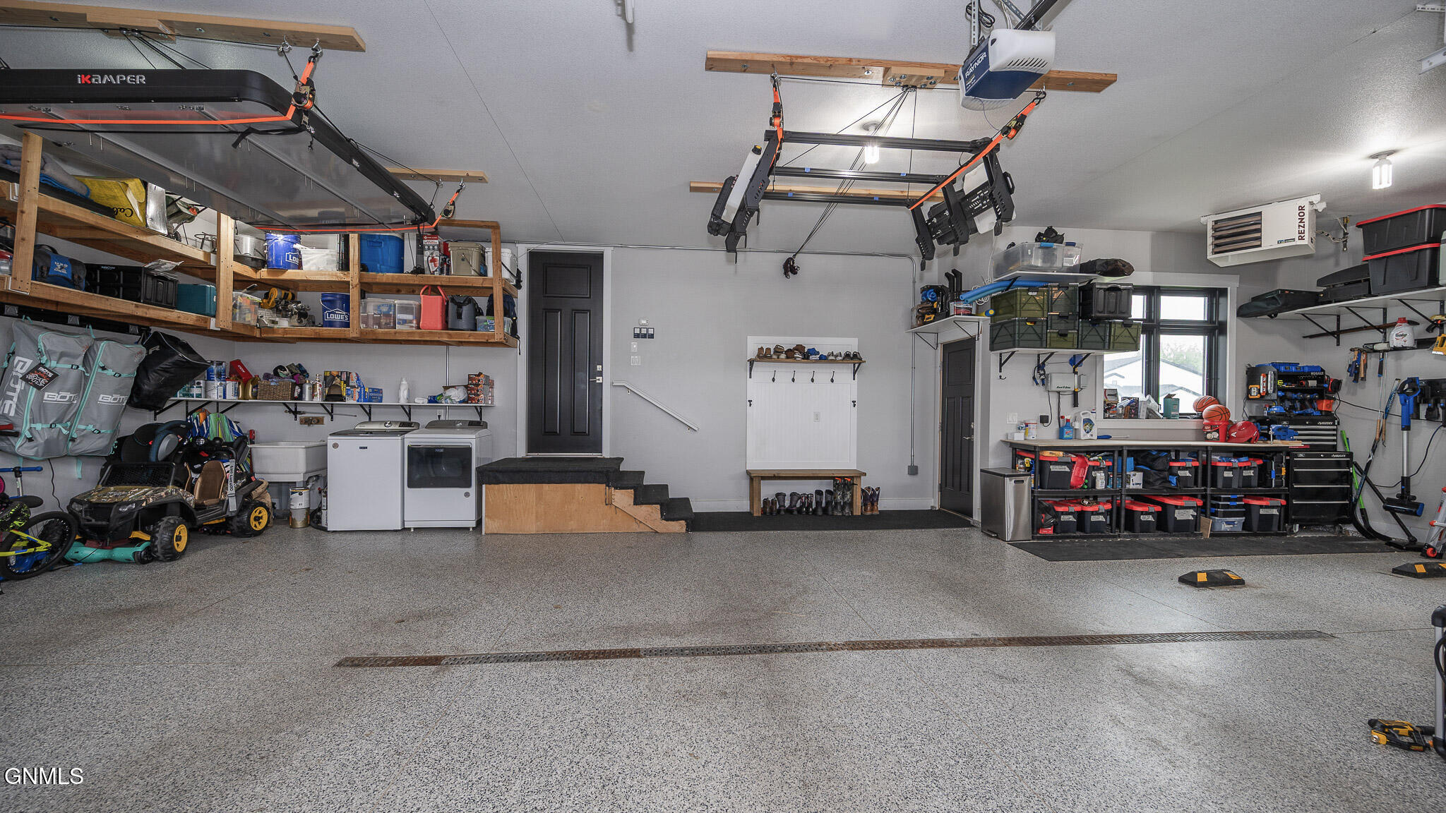 Bismarck, North Dakota, 58504, United States, 6 Bedrooms Bedrooms, ,4 BathroomsBathrooms,Residential,For Sale,1982102