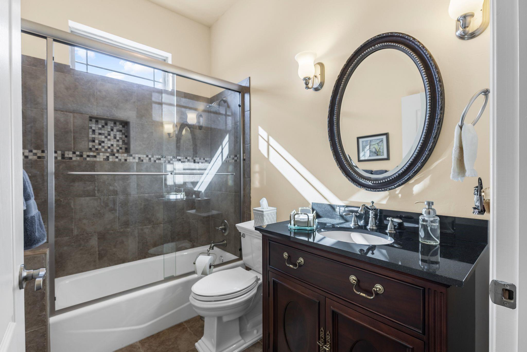 Caddo Mills, Texas, 75135, United States, 4 Bedrooms Bedrooms, ,5 BathroomsBathrooms,Residential,For Sale,1984290