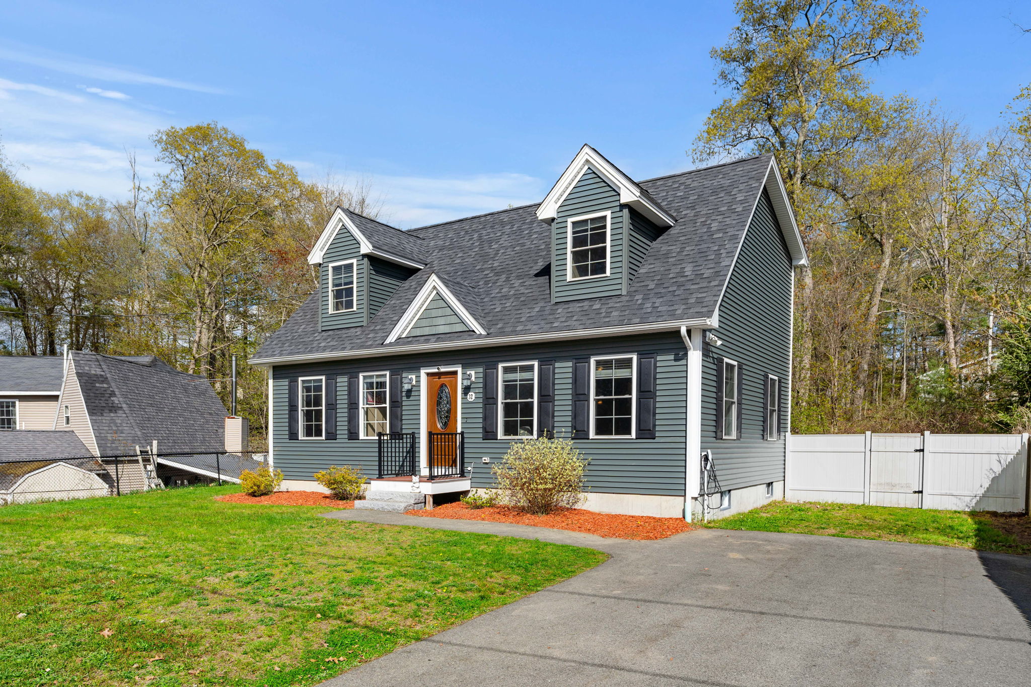  32 Dennison Ave, Salem, NH, 03079 - 物件實景