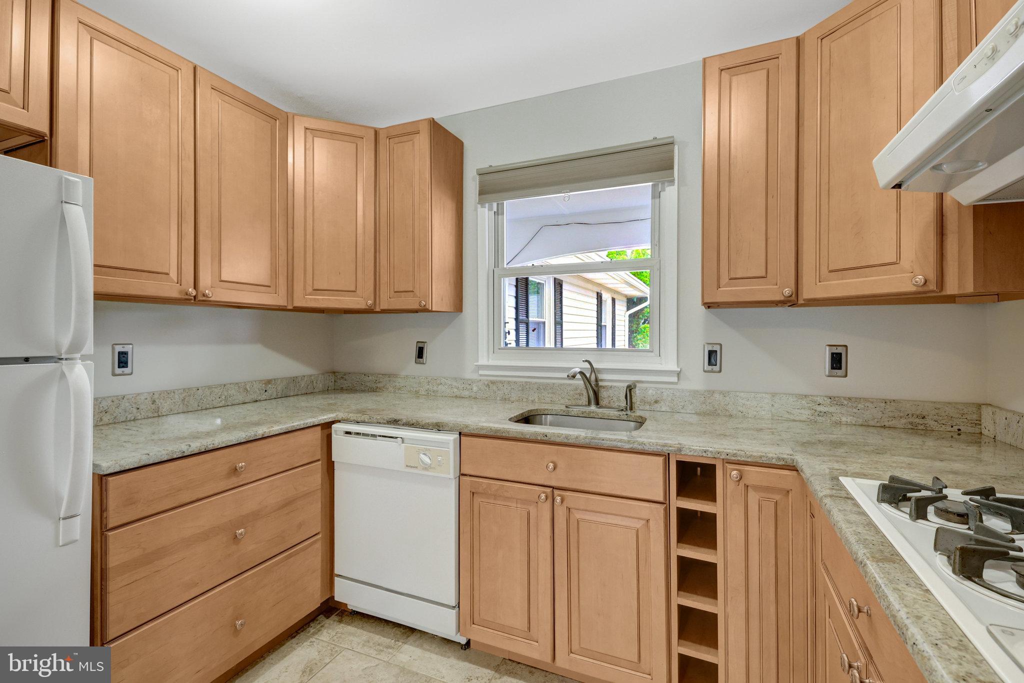 Fairfax, Virginia, 22033, United States, 4 Bedrooms Bedrooms, ,2 BathroomsBathrooms,Residential,For Sale,1927804