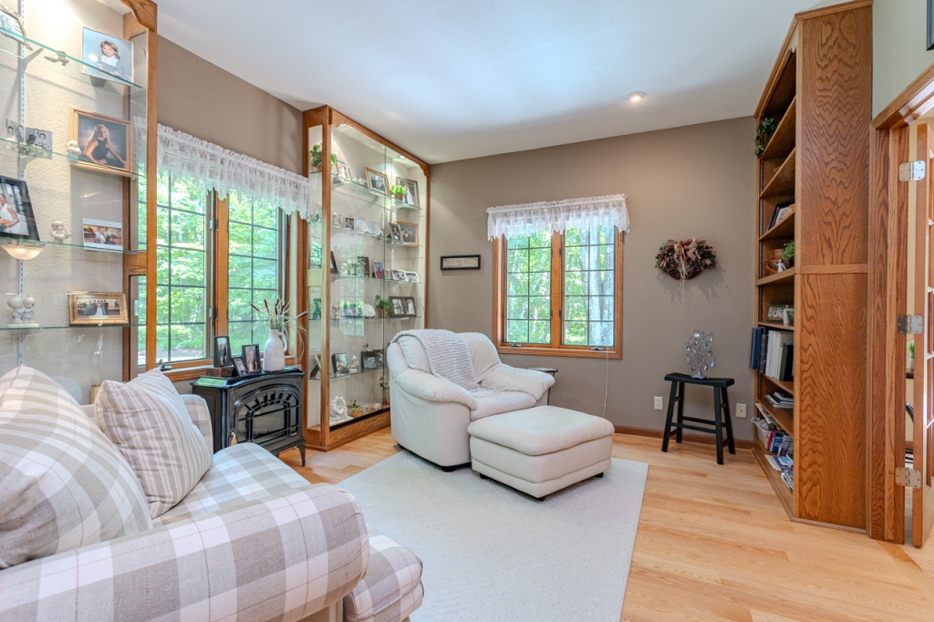 Wausau, Wisconsin, 54401, United States, 4 Bedrooms Bedrooms, ,3 BathroomsBathrooms,Residential,For Sale,1889957