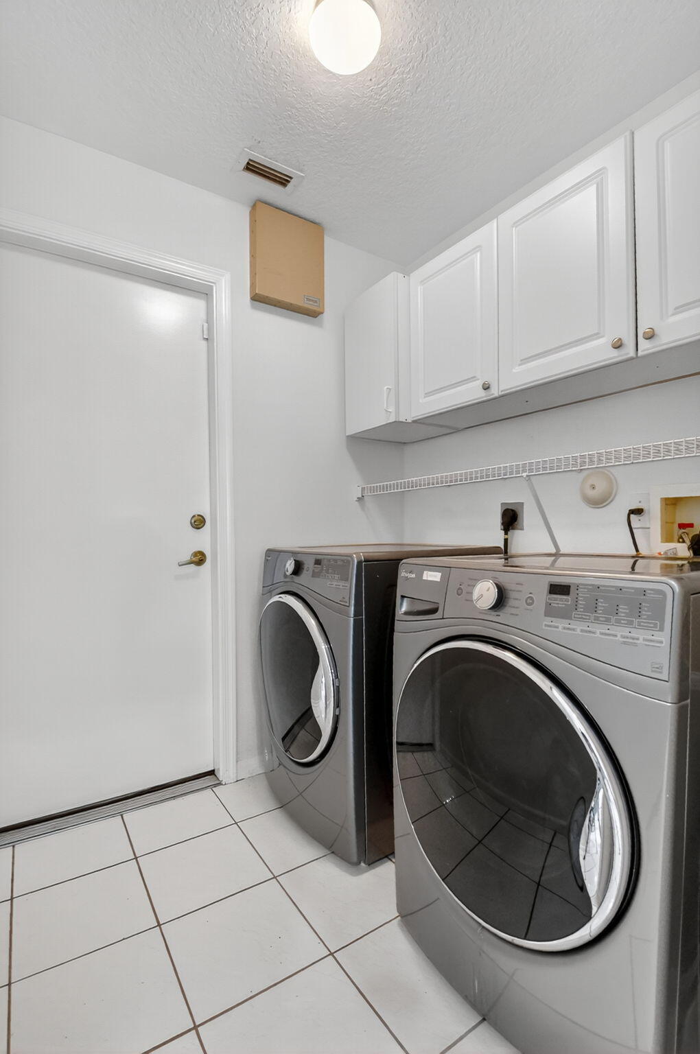 Royal Palm Beach, Florida, 33411, United States, 3 Bedrooms Bedrooms, ,2 BathroomsBathrooms,Residential,For Sale,1992913