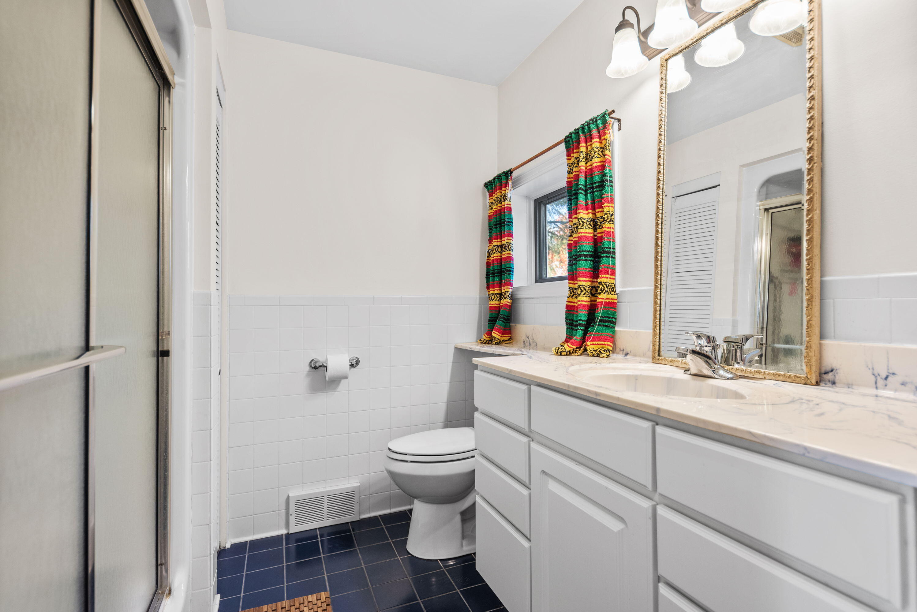 New Buffalo, Michigan, 49117, United States, 3 Bedrooms Bedrooms, ,4 BathroomsBathrooms,Residential,For Sale,1989318