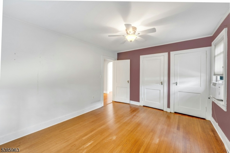 Livingston Twp., New Jersey, 07039, United States, 2 Bedrooms Bedrooms, ,2 BathroomsBathrooms,Residential,For Sale,1951171
