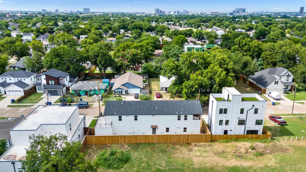 Dallas, Texas, 75212, United States, 4 Bedrooms Bedrooms, ,3 BathroomsBathrooms,Residential,For Sale,1892939