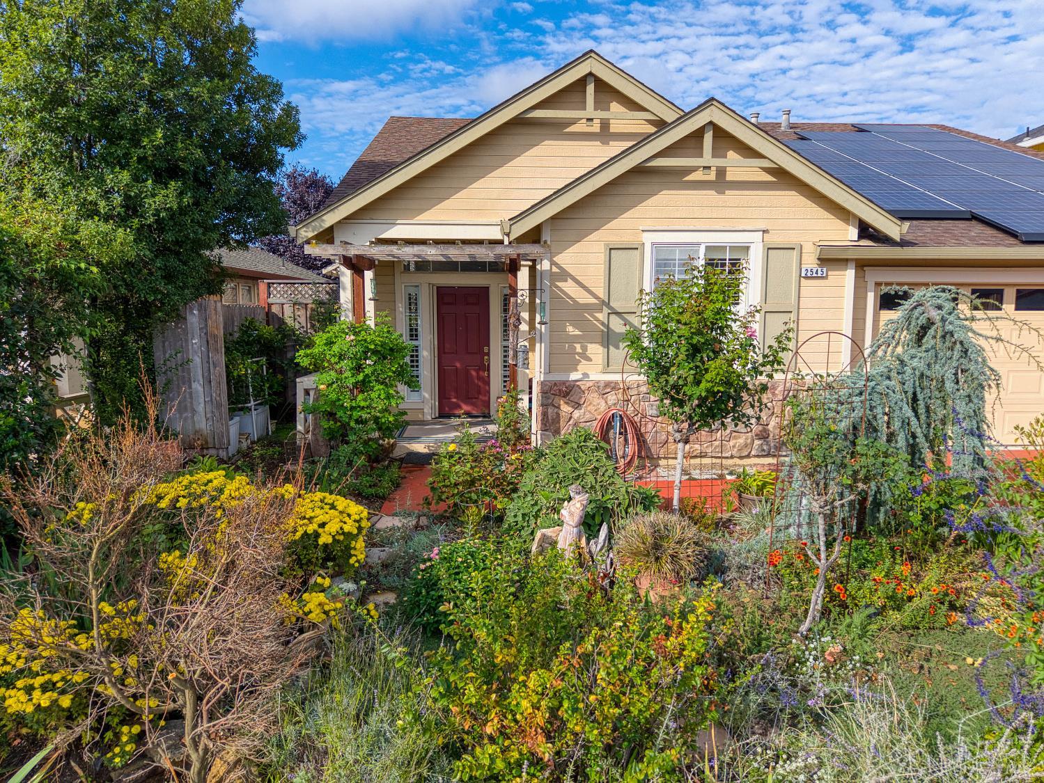 Santa Rosa, California, 95404, United States, 3 Bedrooms Bedrooms, ,2 BathroomsBathrooms,Residential,For Sale,1982129