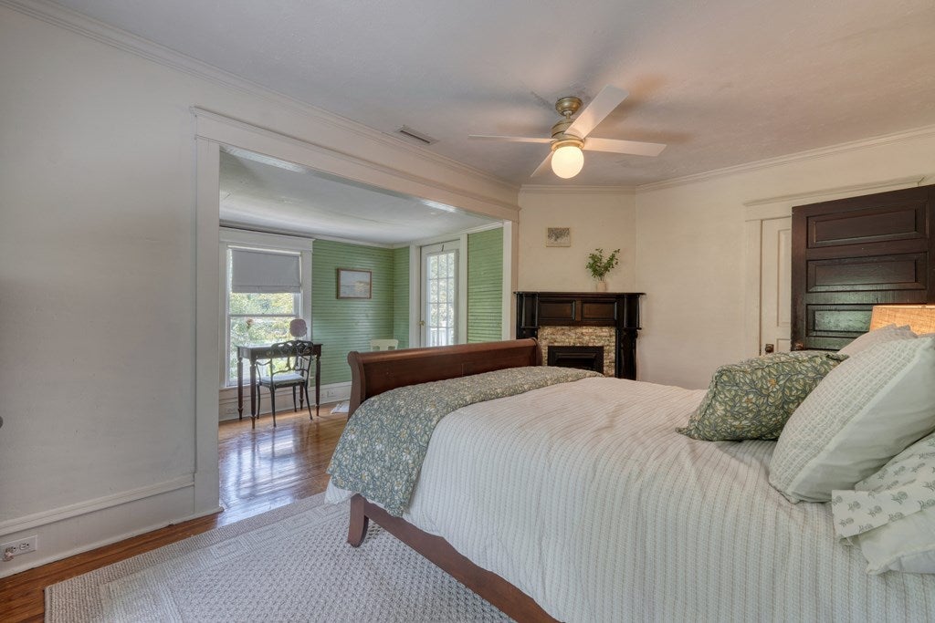 Andrews, North Carolina, 28901, United States, 5 Bedrooms Bedrooms, ,4 BathroomsBathrooms,Residential,For Sale,1912195