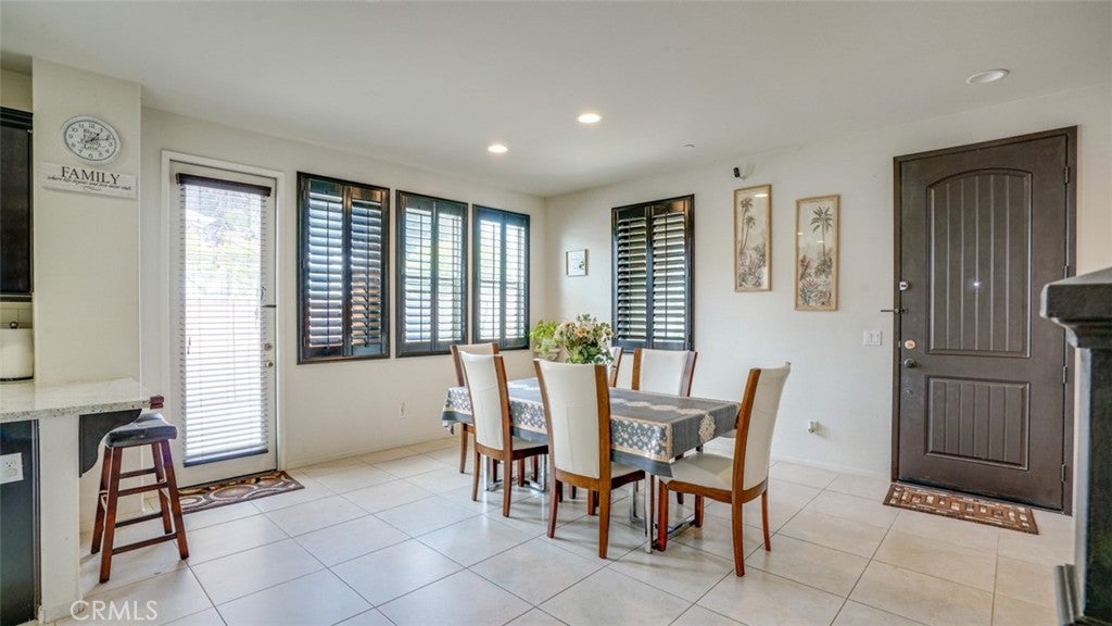 Santa Ana, California, 92703, United States, 4 Bedrooms Bedrooms, ,3 BathroomsBathrooms,Residential,For Sale,1793087