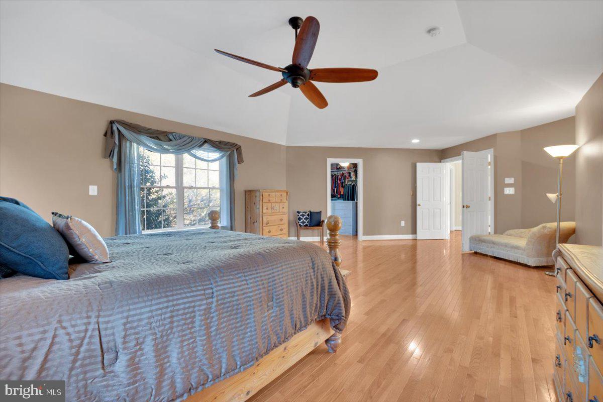 Hamilton, Virginia, 20158, United States, 4 Bedrooms Bedrooms, ,5 BathroomsBathrooms,Residential,For Sale,1987096