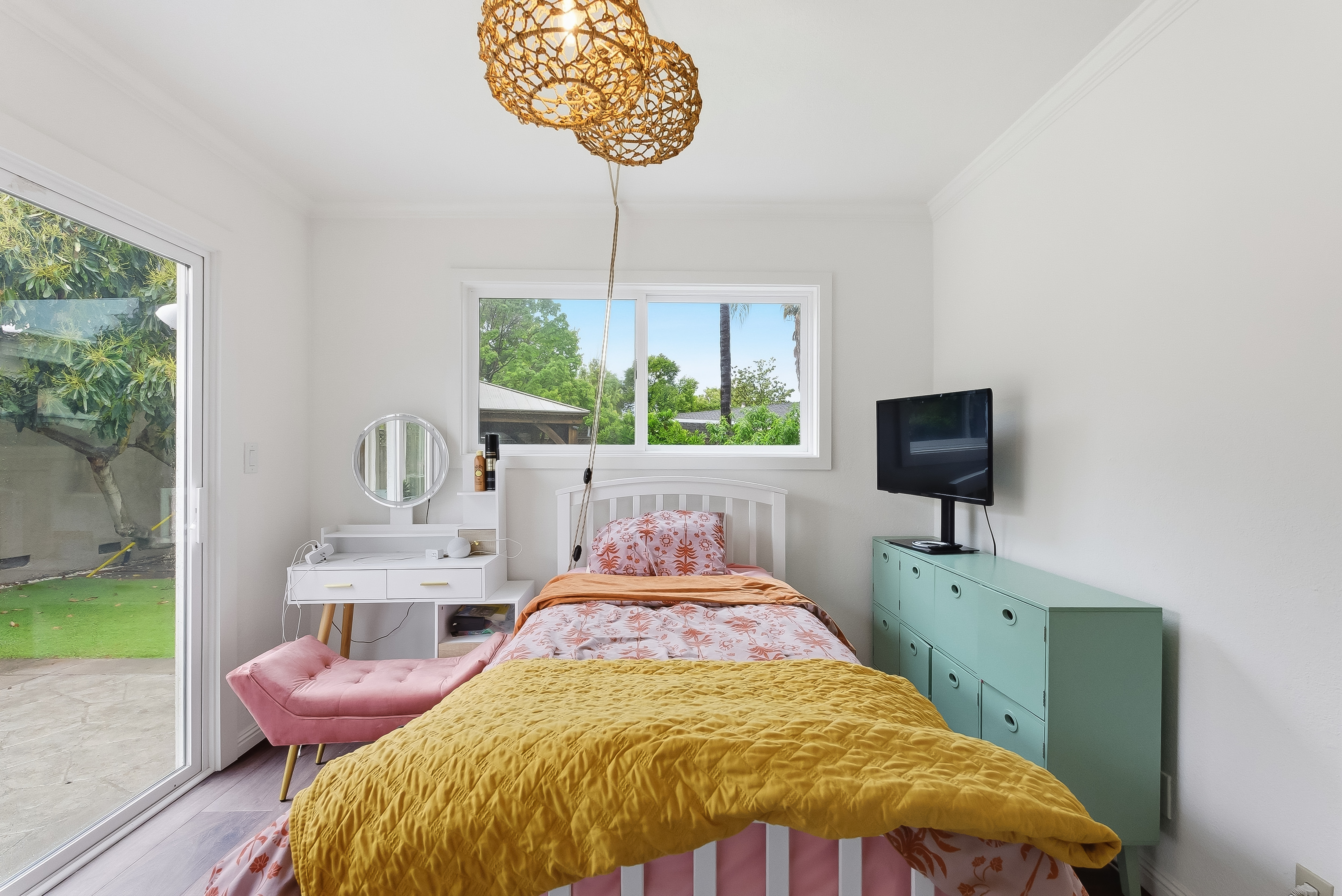  Shreen Court Charming Cul-de-Sac Home - 物件實景