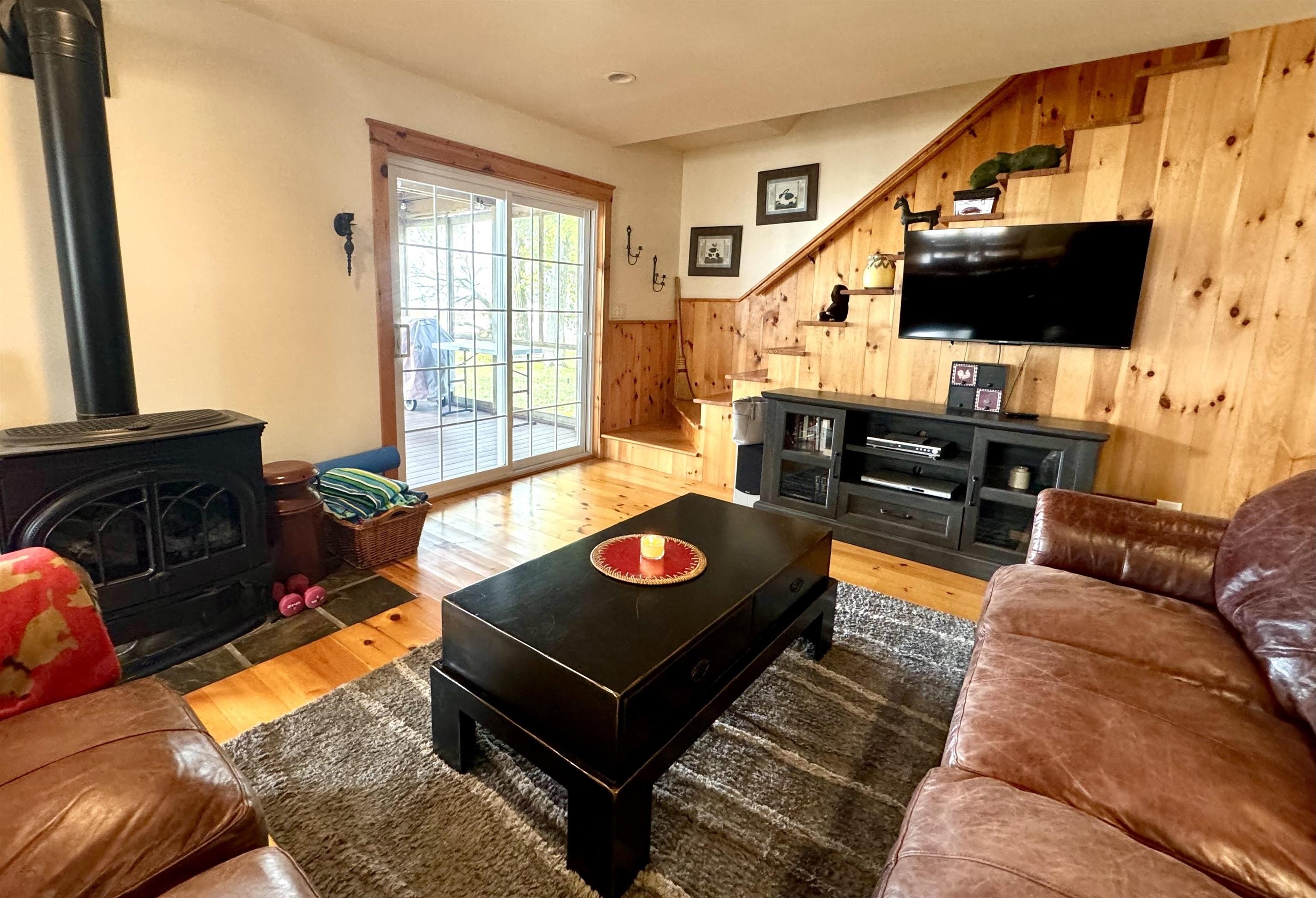 Alburgh, Vermont, 05440, United States, 3 Bedrooms Bedrooms, ,2 BathroomsBathrooms,Residential,For Sale,1981784