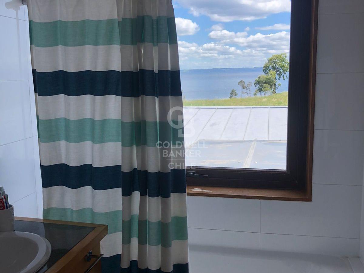 Puerto Varas, Chile, 5 Bedrooms Bedrooms, ,5 BathroomsBathrooms,Residential,For Sale,1850183