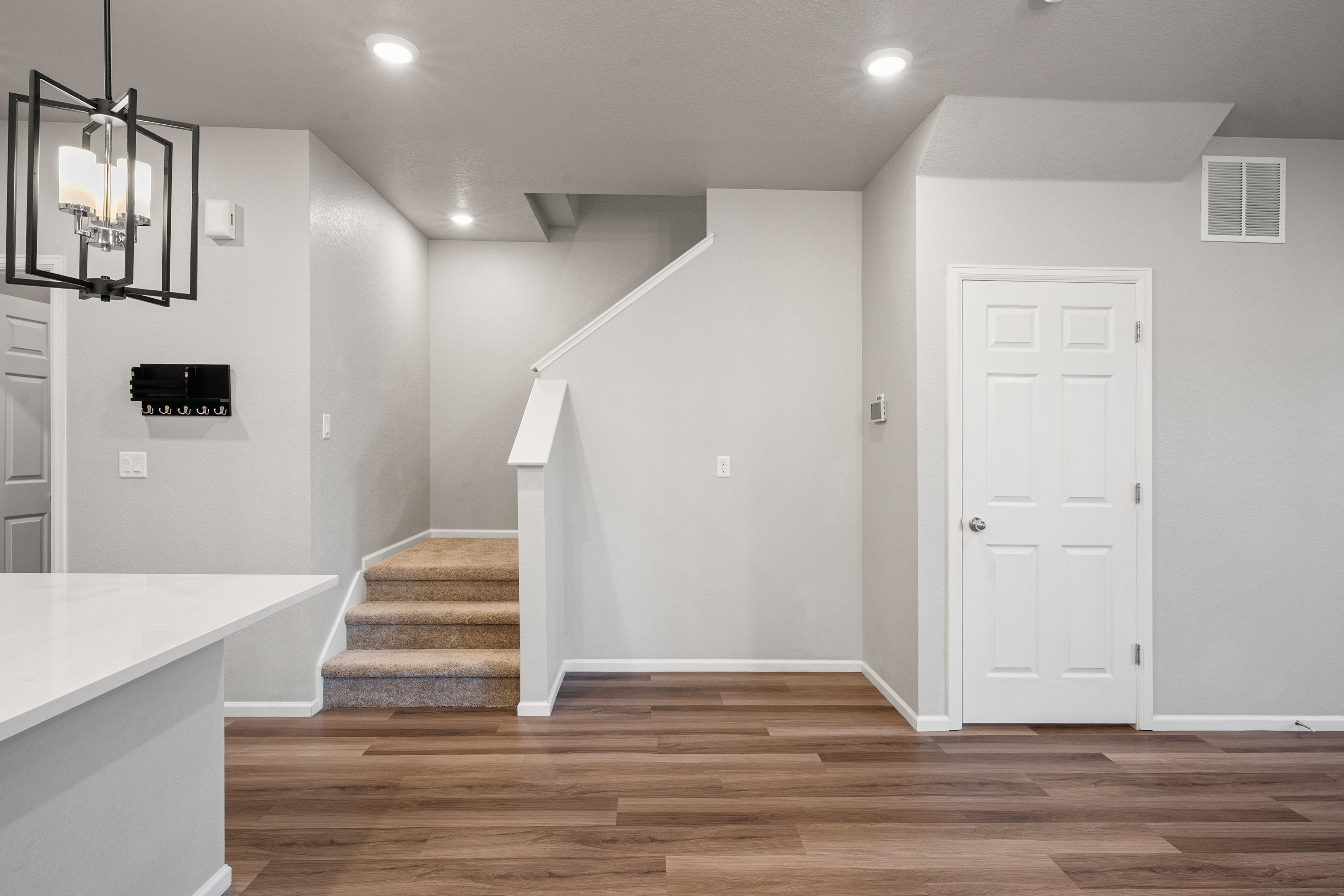  Discover Comfortable, Low-Maintenance Living - 物件實景