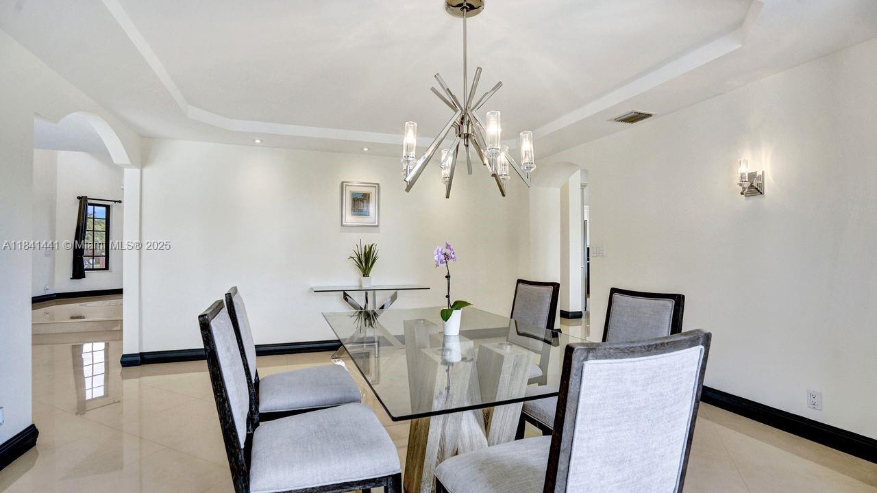 Davie, Florida, 33330, United States, 5 Bedrooms Bedrooms, ,5 BathroomsBathrooms,Residential,For Sale,1896833