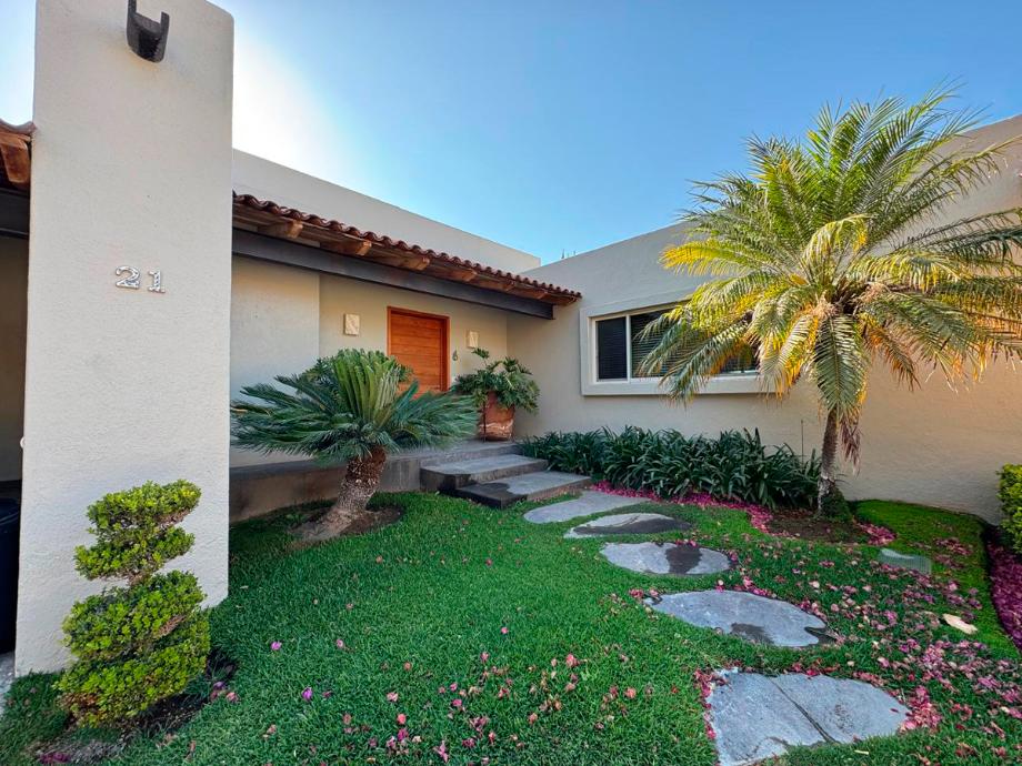 Chapala, Jalisco, 45920, Mexico, 3 Bedrooms Bedrooms, ,5 BathroomsBathrooms,Residential,For Sale,1838444