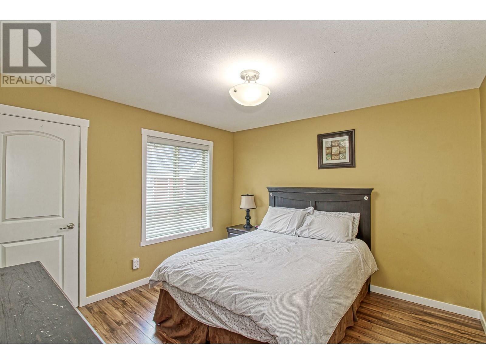 KELOWNA, British Columbia, V1Z 3R8, CA, 3 Bedrooms Bedrooms, ,2 BathroomsBathrooms,Residential,For Sale,1837259
