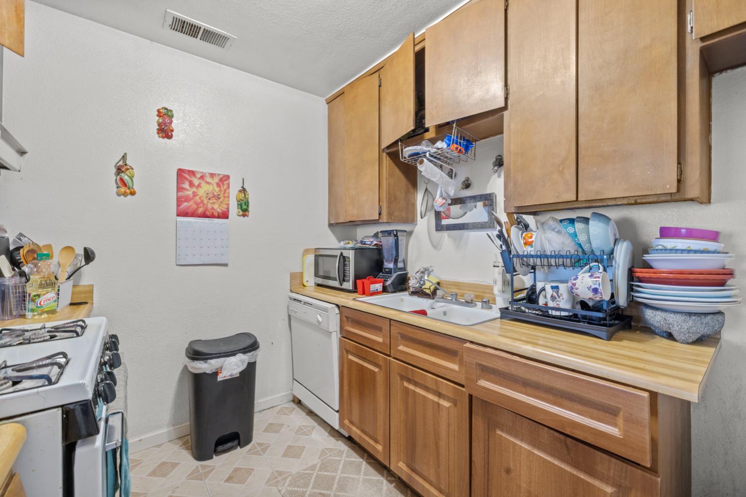 North Highlands, California, 95660, United States, ,Residential,For Sale,1941580