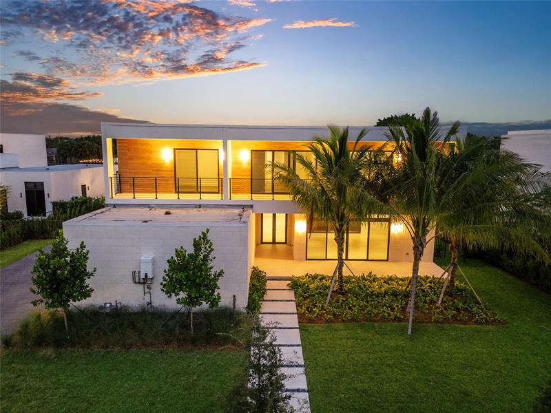 Weston, Florida, 33326, United States, 5 Bedrooms Bedrooms, ,10 BathroomsBathrooms,Residential,For Sale,1925286