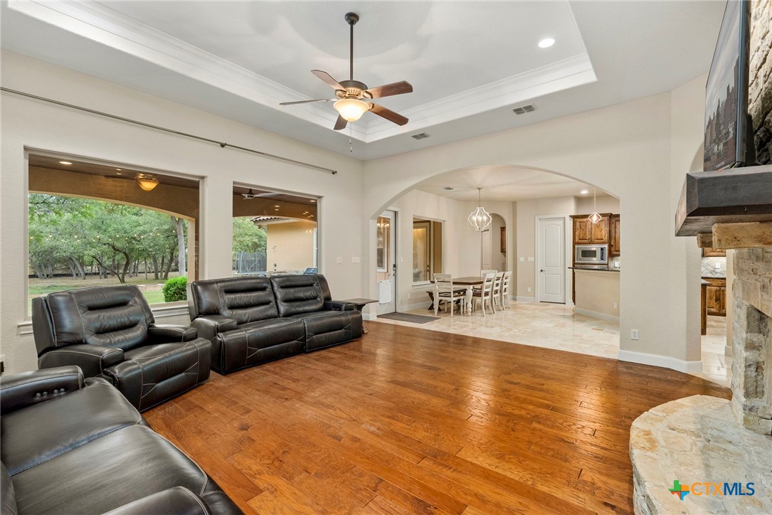 San Antonio, Texas, 78266, United States, 3 Bedrooms Bedrooms, ,3 BathroomsBathrooms,Residential,For Sale,1918081