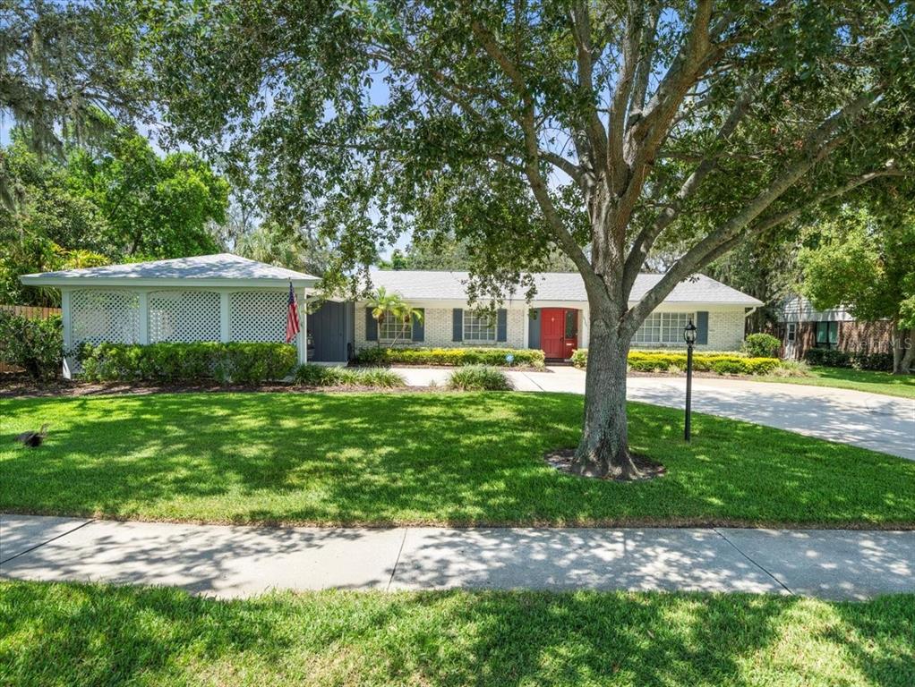 Tampa, Florida, 33618, United States, 4 Bedrooms Bedrooms, ,2 BathroomsBathrooms,Residential,For Sale,1917104