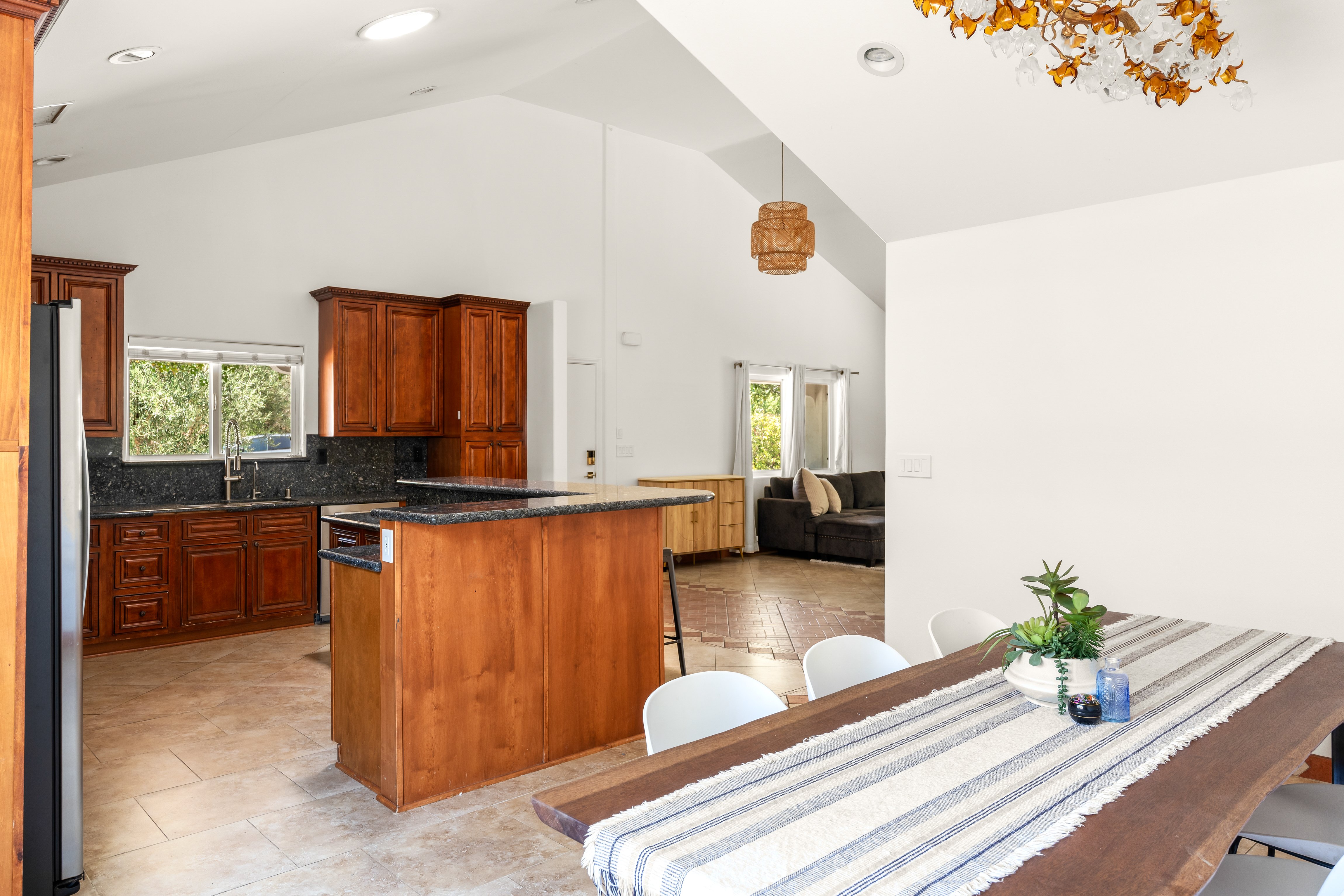  511 East Aliso Street, Ojai, CA 93023 - 物件實景