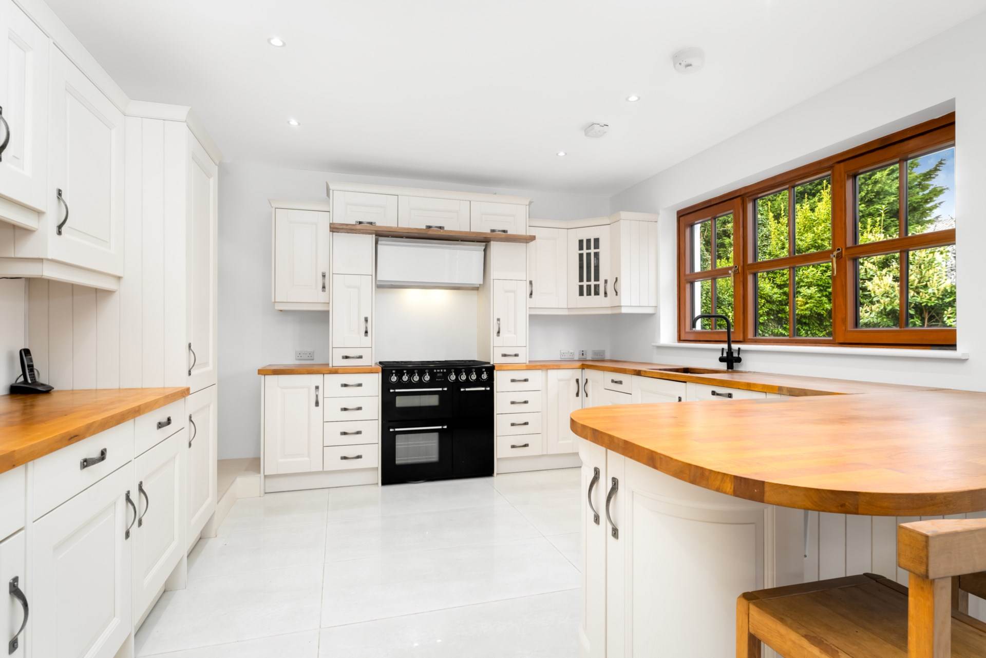 Glenlucan Lodge Glenlucan Court, Kilarney Road, Bray, Wicklow, A98 E9X2, IE, 4 Bedrooms Bedrooms, ,5 BathroomsBathrooms,Residential,For Sale,Glenlucan Lodge Glenlucan Court, Kilarney Road,1617243