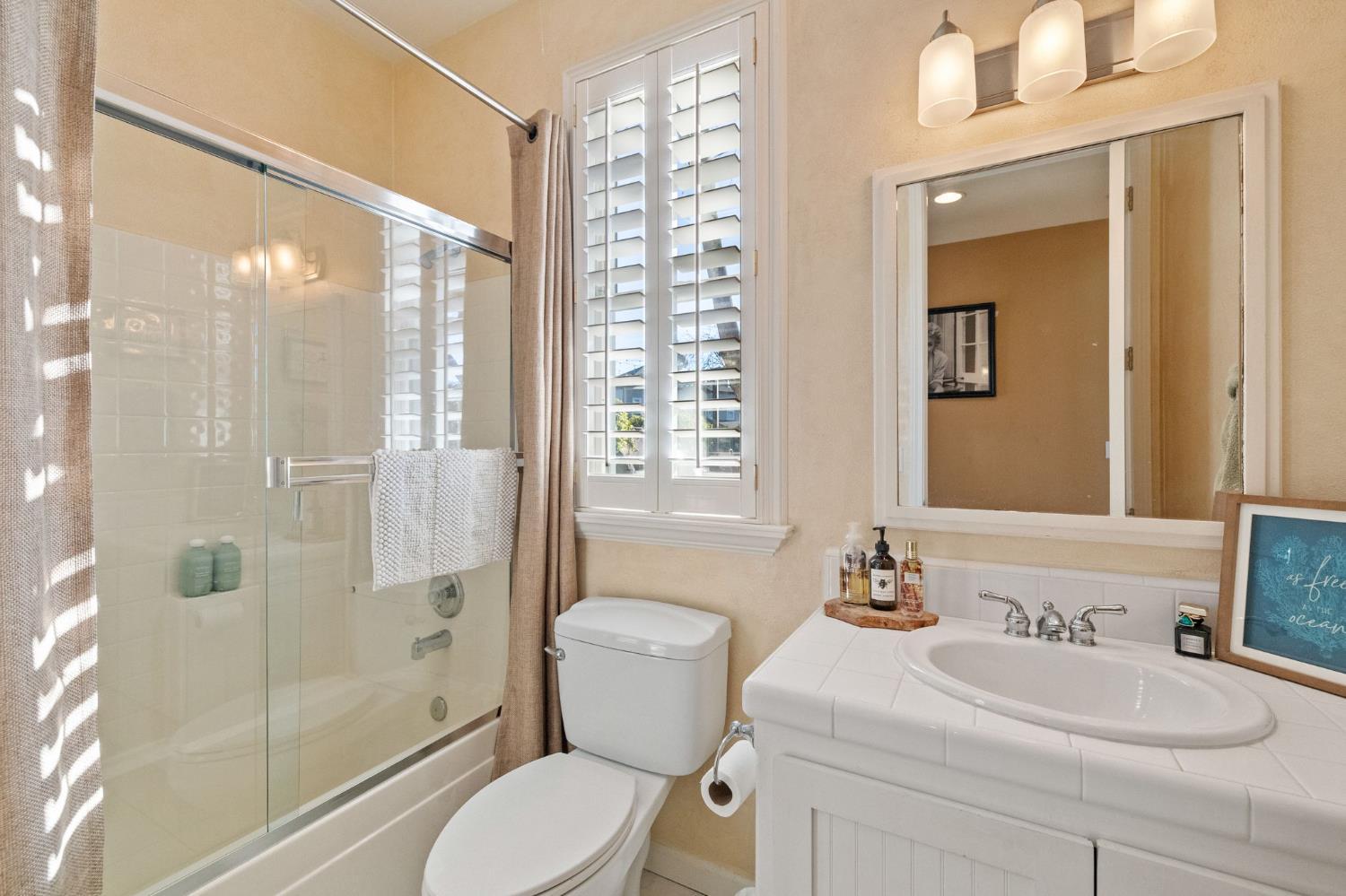 Copperopolis, California, 95228, United States, 4 Bedrooms Bedrooms, ,3 BathroomsBathrooms,Residential,For Sale,2008854