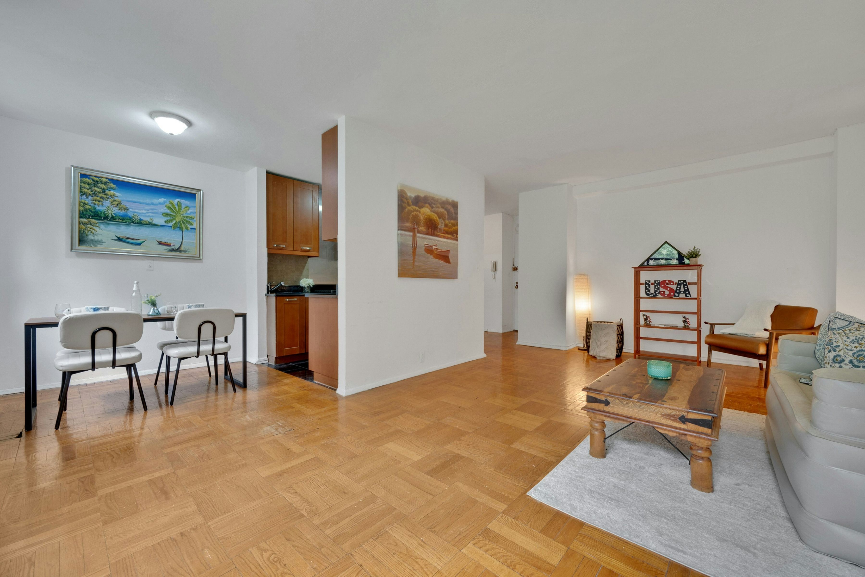  735 Kappock Street - 物件實景