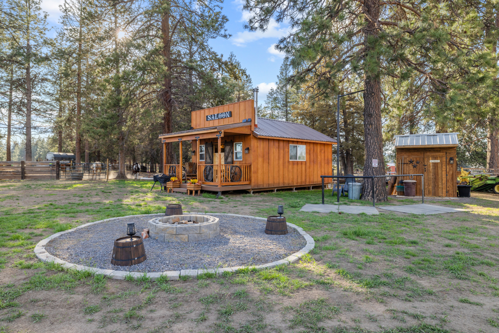 CHILOQUIN, Oregon, 97624, United States, 3 Bedrooms Bedrooms, ,3 BathroomsBathrooms,Residential,For Sale,1974697